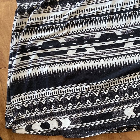 MOSSIMO💫Women’s Black/White Printed Soft Maxi Skirt - Picture 4 of 7